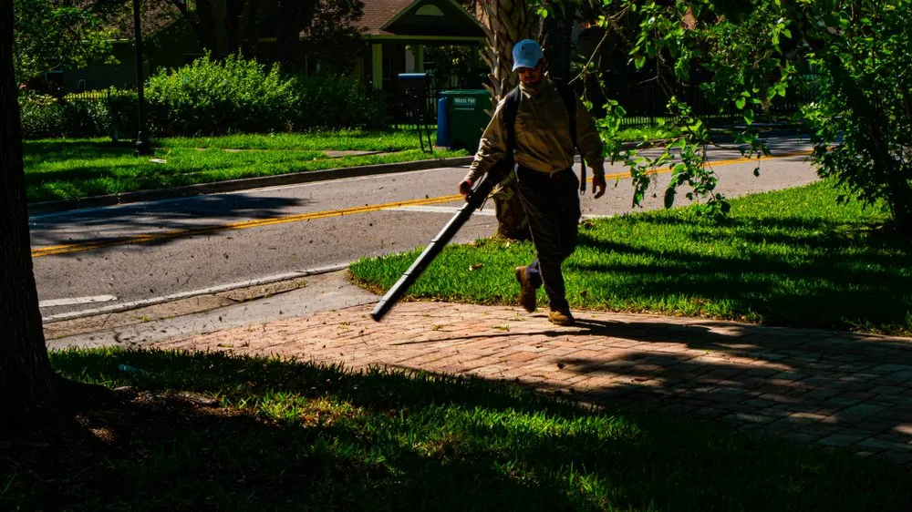 Top-rated lawn mowing service in DeBary, FL - Keys Professional Lawn Care