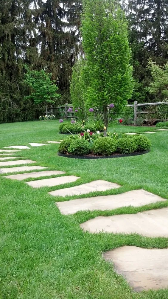 Professional landscaping services experts serving Wayne, PA - Keystone Gardens Inc