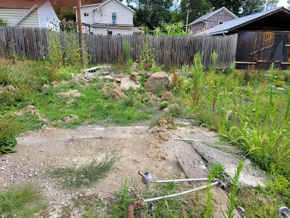 Affordable lawn mowing service in Johnstown, PA - Keystone Hauling & Landscaping