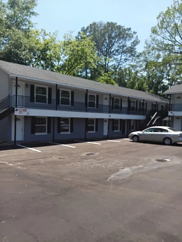 Local landscape installation for outdoor upgrades in Jackson, MS by KG Detailing & Beaufing Lawn services