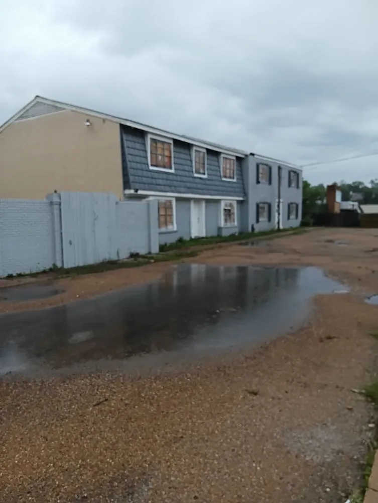 Affordable yard maintenance in Jackson, MS - KG Detailing & Beaufing Lawn services