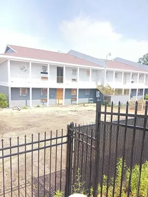 KG Detailing & Beaufing Lawn services Logo