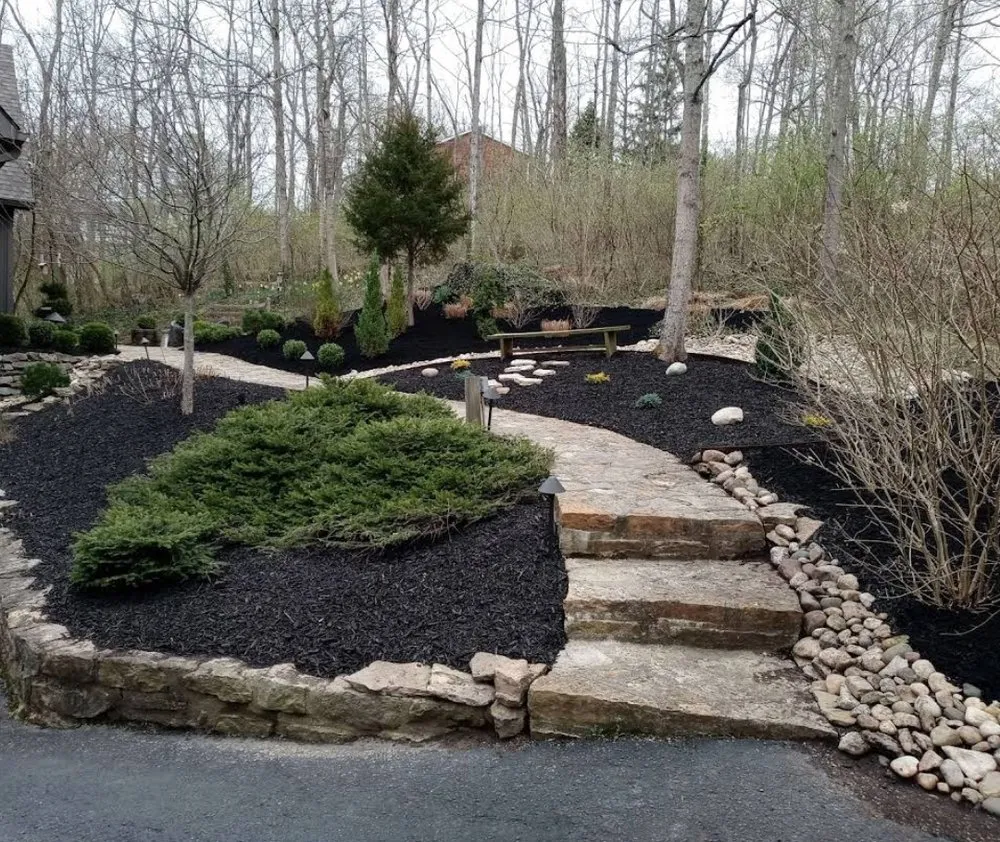 Top-rated yard maintenance in Cincinnati, OH by K&h Tree & Landscaping