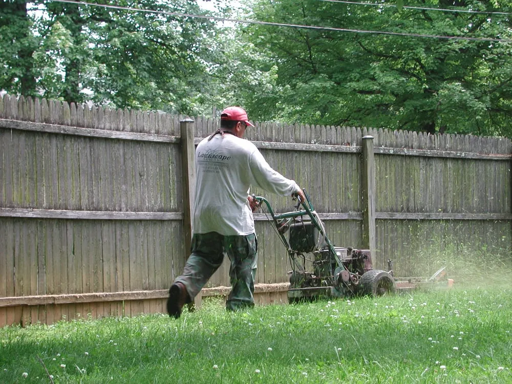 Top-rated garden landscaping in Rockville, MD by Khan Lawn Service