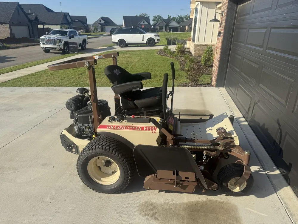 Expert yard maintenance experts serving Fort Smith, AR - Khilling Lawn Care Services