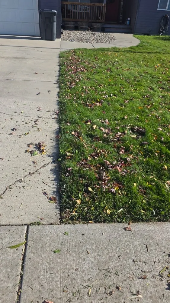 Trusted lawn care service in Kennewick, WA by K&I Mowing Services