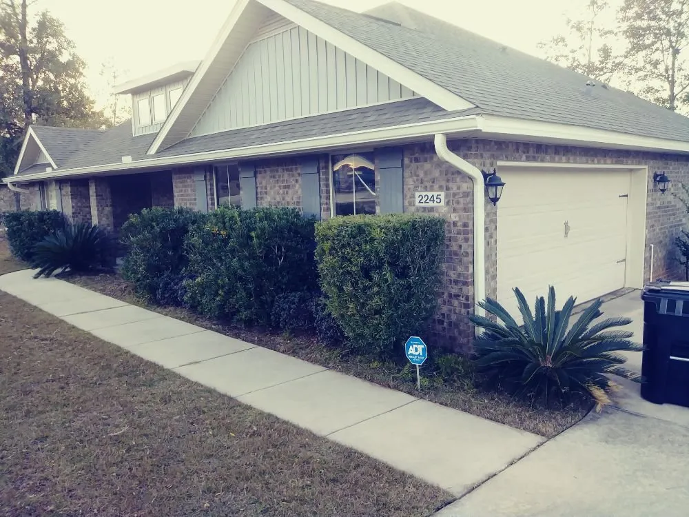 Reliable yard cleanup service in Theodore, AL by KIC Services