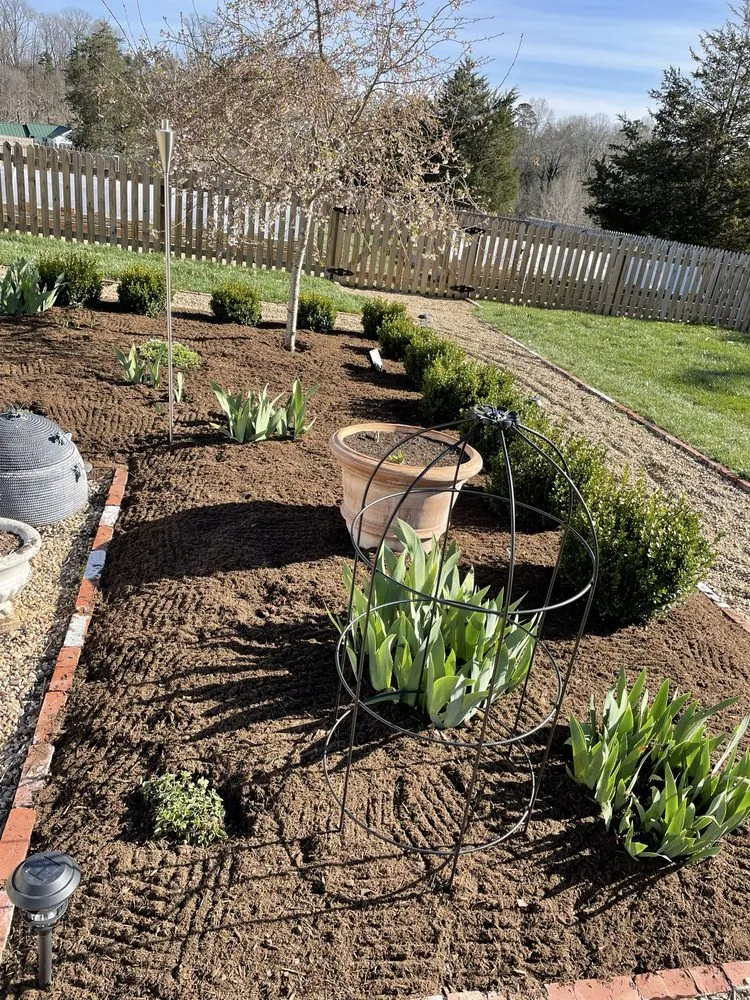 Local yard maintenance in Sperryville, VA - Kickin’ Grass Lawn & Landscaping