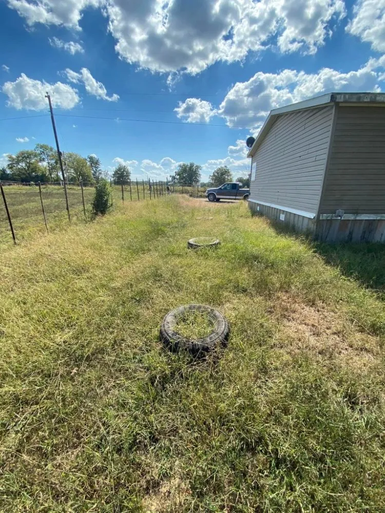 Reliable yard maintenance near you in Stigler, OK by Kicking Grass Lawncare