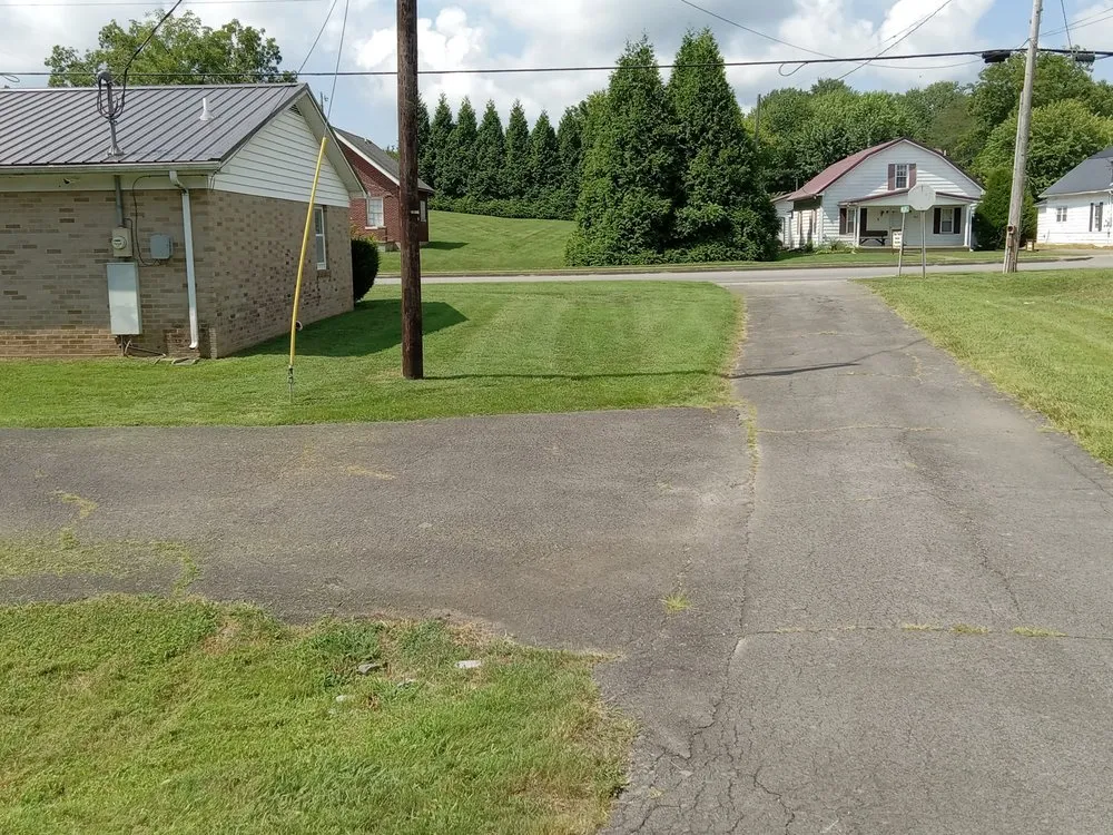 Reliable outdoor landscaping for beautiful yards in Campbellsville, KY by Kidds Lawncare