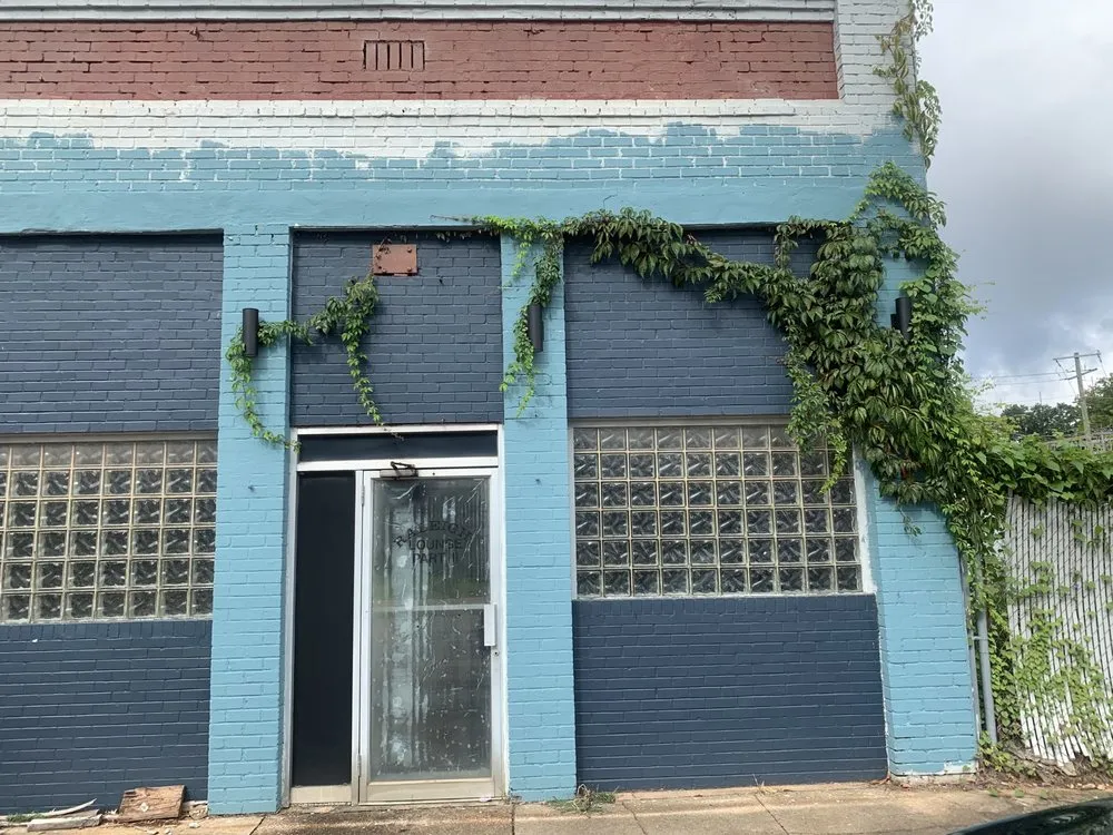 Affordable landscape design for outdoor upgrades in Killen, AL by Killen Kutz