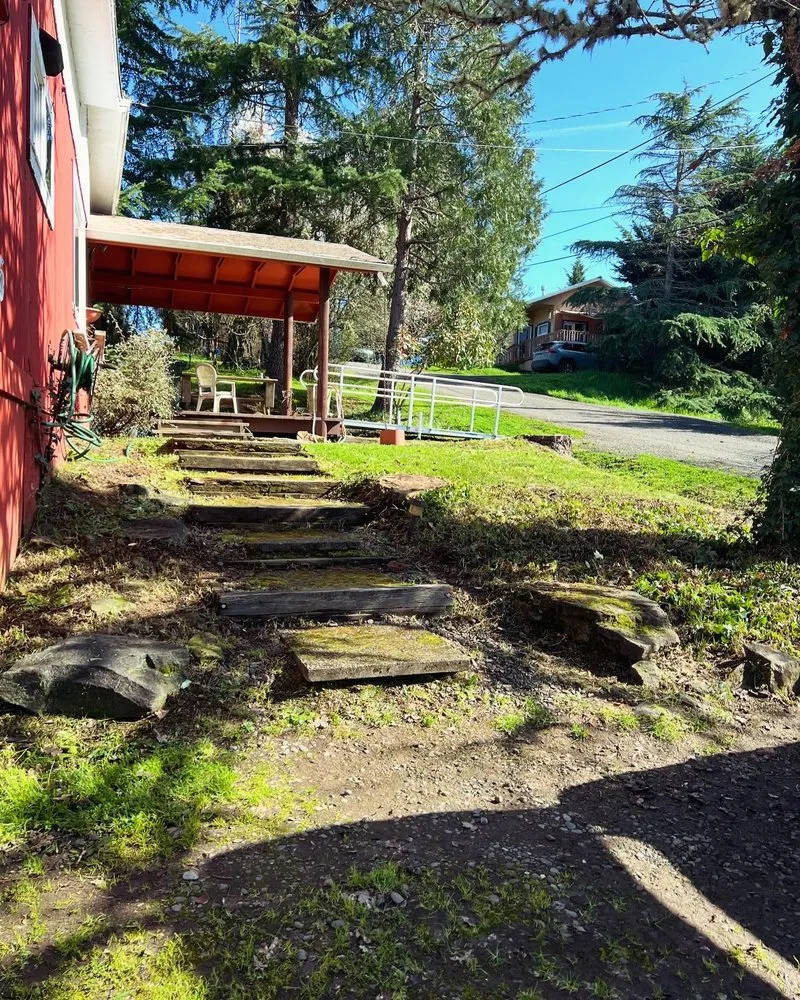 Custom lawn mowing service experts serving Oakland, OR - Killer Landscaping