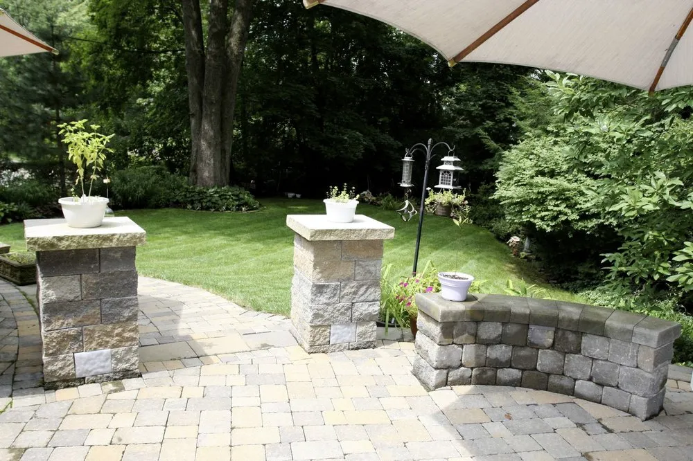 Affordable residential landscaping experts serving Pittsburgh, PA - Kimicata Brothers