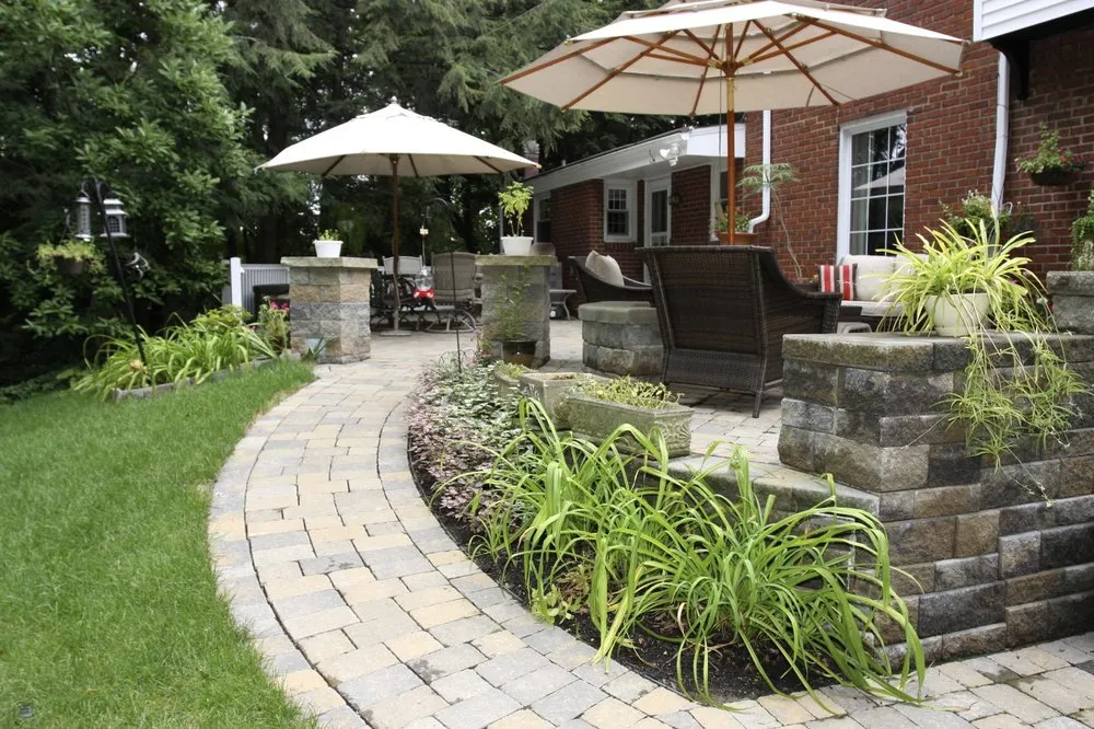 Professional lawn care service with custom design across Pittsburgh, PA - Kimicata Brothers