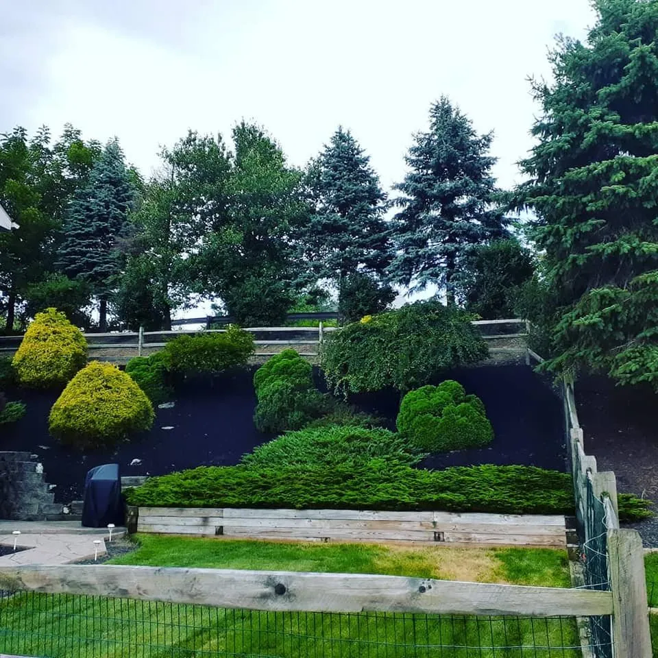 Custom garden landscaping experts serving Easton, PA - Kimroy Lawn Service