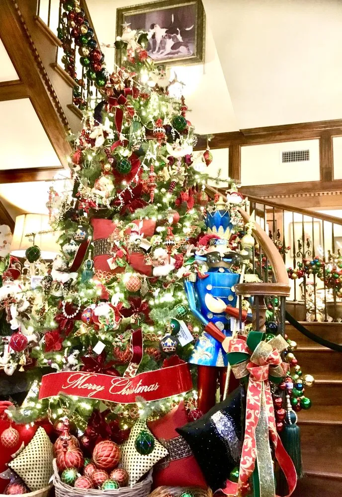 Expert landscape installation for beautiful yards across Huntsville, TX - Kim's Home and Garden Center