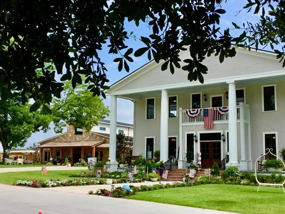 Trusted landscaping services in Huntsville, TX - Kim's Home and Garden Center