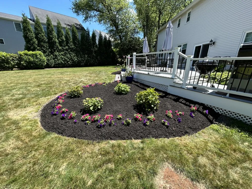 Professional garden landscaping experts serving Moorestown, NJ - Kim’s Landscaping