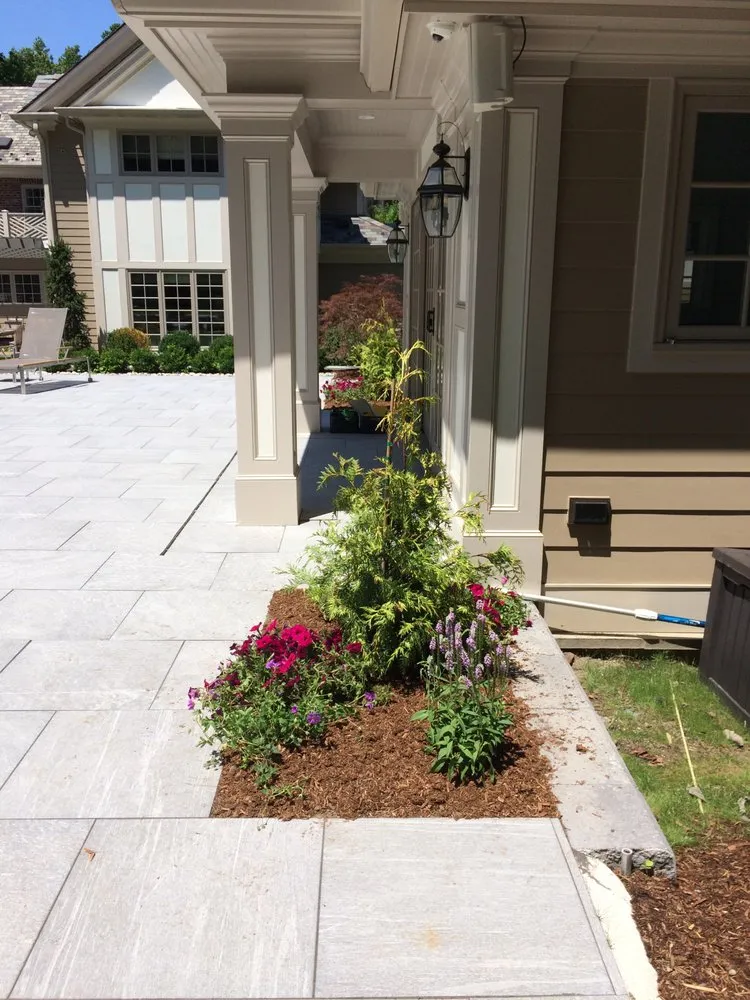 Expert yard maintenance in Bergenfield, NJ - Kindergan Landscaping