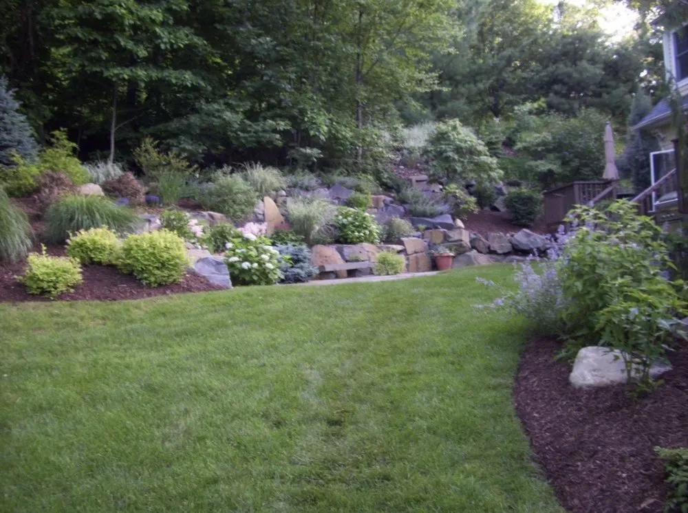 Reliable yard maintenance experts serving Bergenfield, NJ - Kindergan Landscaping