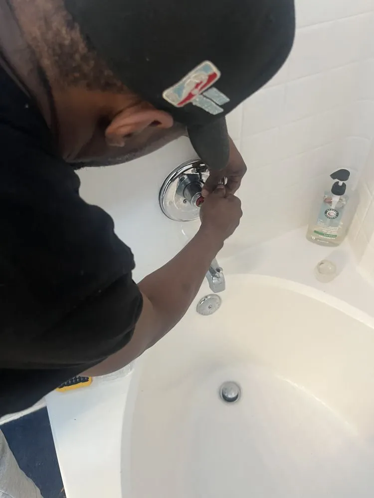 Top-rated lawn mowing service in Atlanta, GA by KING ELI HANDY MAINTENANCE