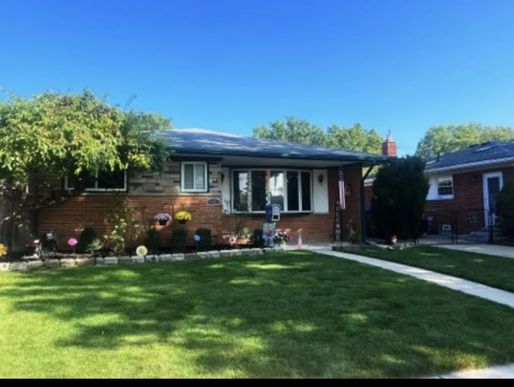 Local landscape installation for homes across Fraser, MI - King Green