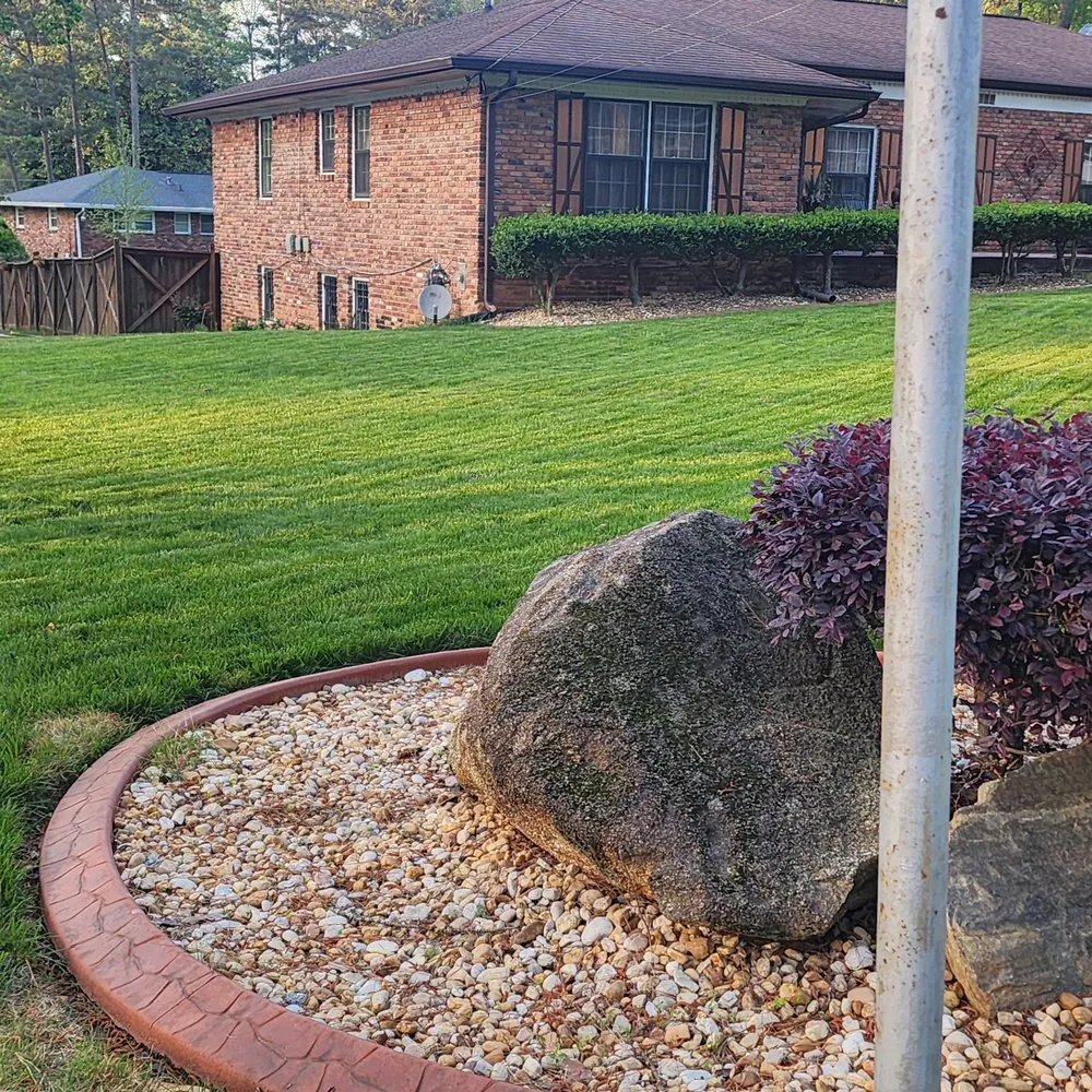 Affordable yard maintenance experts serving Gainesville, GA - King Green