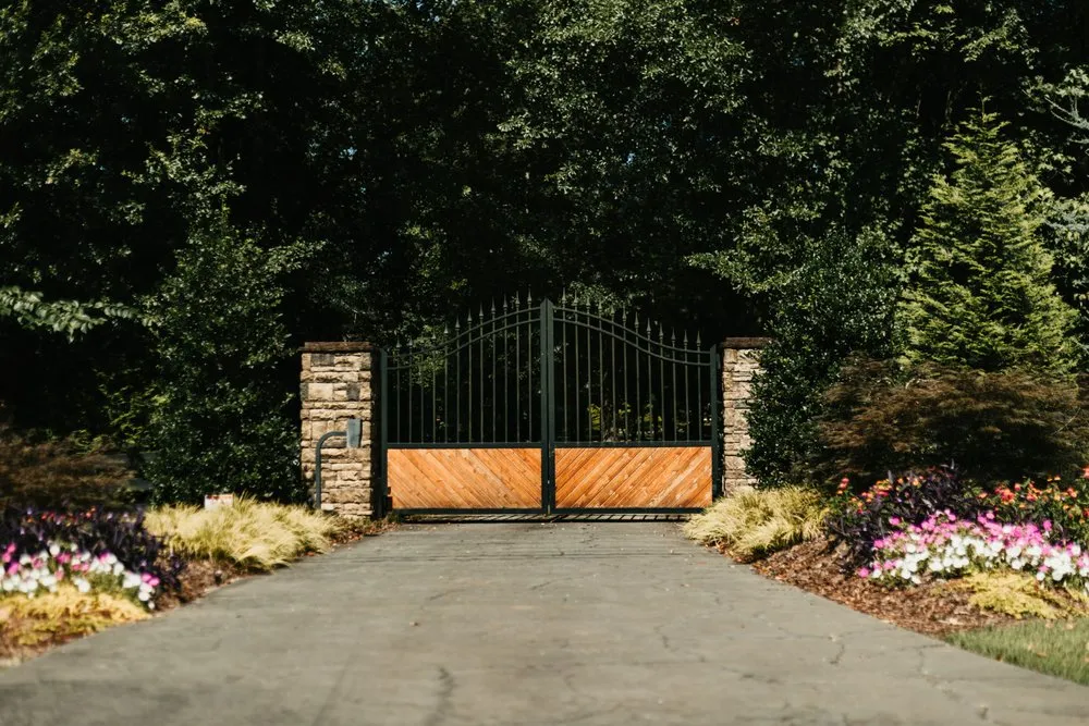 Top-rated lawn care service for homes in Norcross, GA by King Green