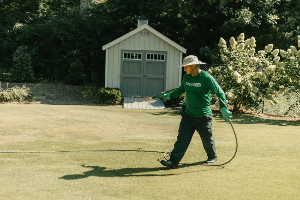 Custom lawn care service for year-round maintenance in Peachtree City, GA by King Green