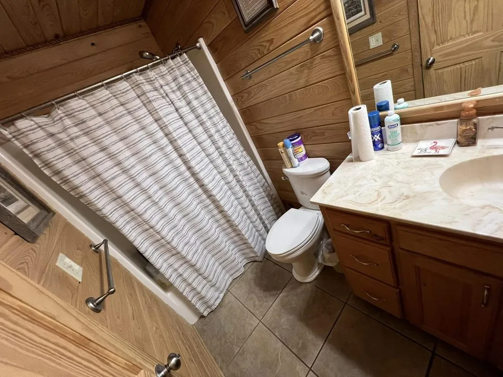 Reliable garden landscaping for homes in Bay St. Louis, MS by King Kong’s Cleaning & More