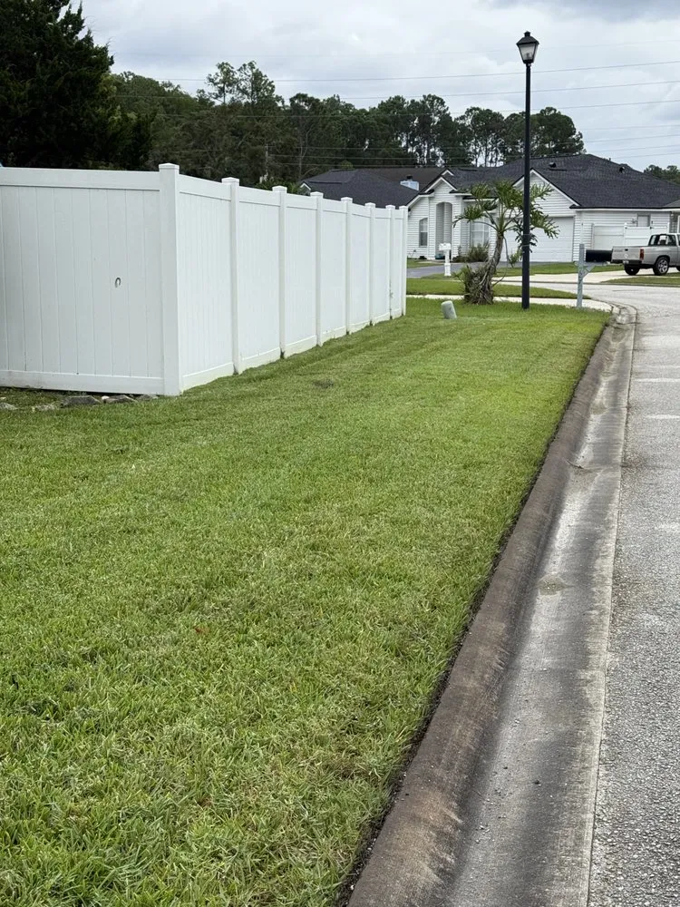Affordable lawn mowing service near you in Jacksonville, FL by King Lawn Care & Exterior