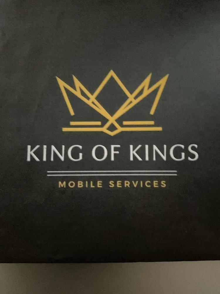 Custom lawn care service in Tallevast, FL by King of Kings Mobile Service