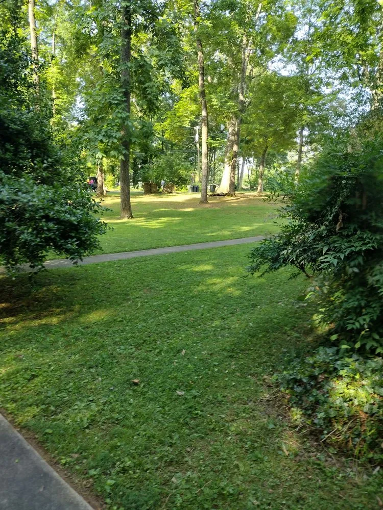 Expert landscape installation in Huntsville, AL - King Of Kings Multi Service