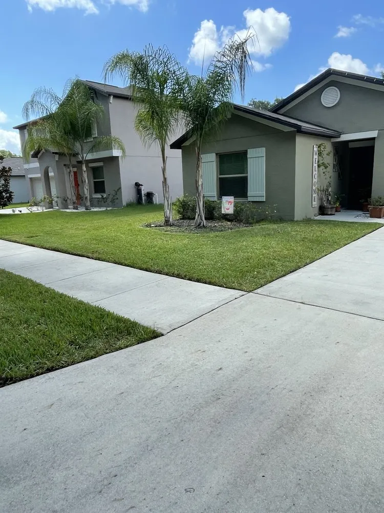 Custom outdoor landscaping in Lakeland, FL - King of Lawn Care