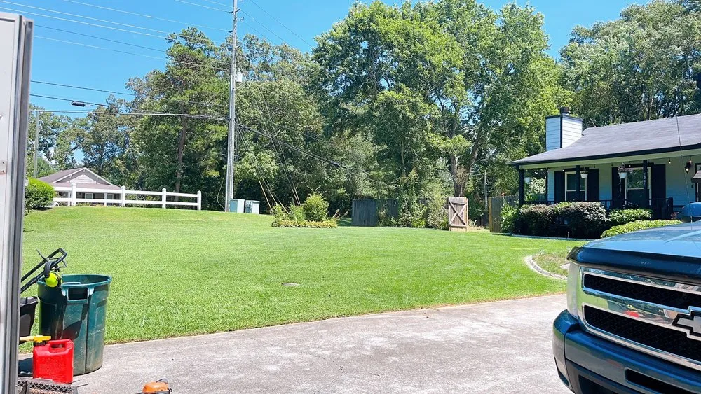 Expert lawn mowing service in Austell, GA - King Zeus Lawn Care Landscaping