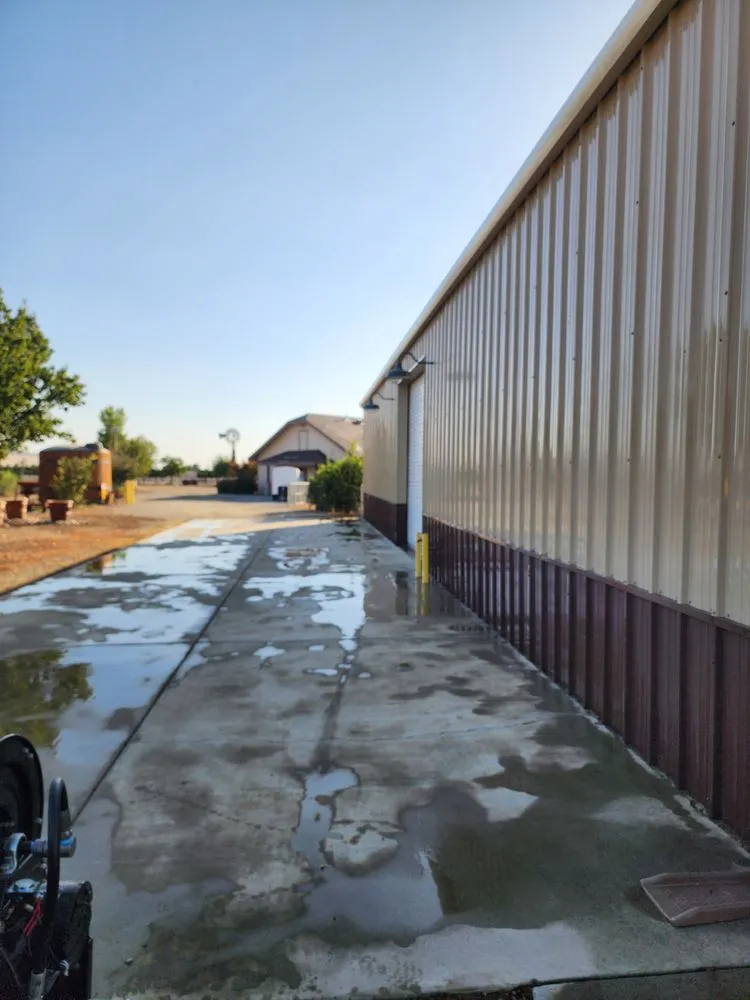 Top-rated yard cleanup service experts serving Visalia, CA - Kingdom Clean And Clear