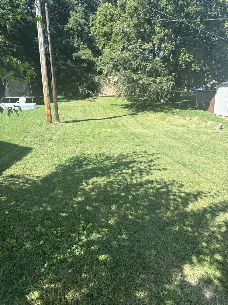Custom lawn mowing service in Bloomfield, KY by Kingdom Cuts