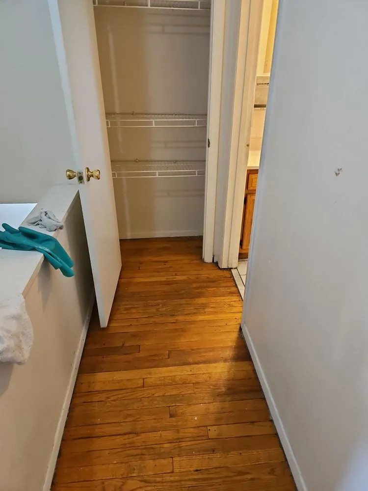 Reliable lawn mowing service experts serving Warrensville Heights, OH - Kingdom Kreationz