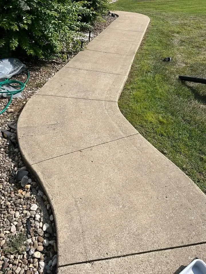 Top-rated landscape installation in River, KY - Kingdom Kuts Lawn Care