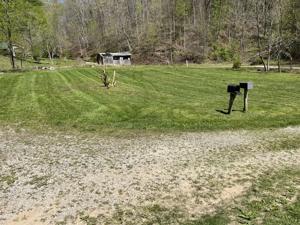 Custom landscaping services in River, KY - Kingdom Kuts Lawn Care