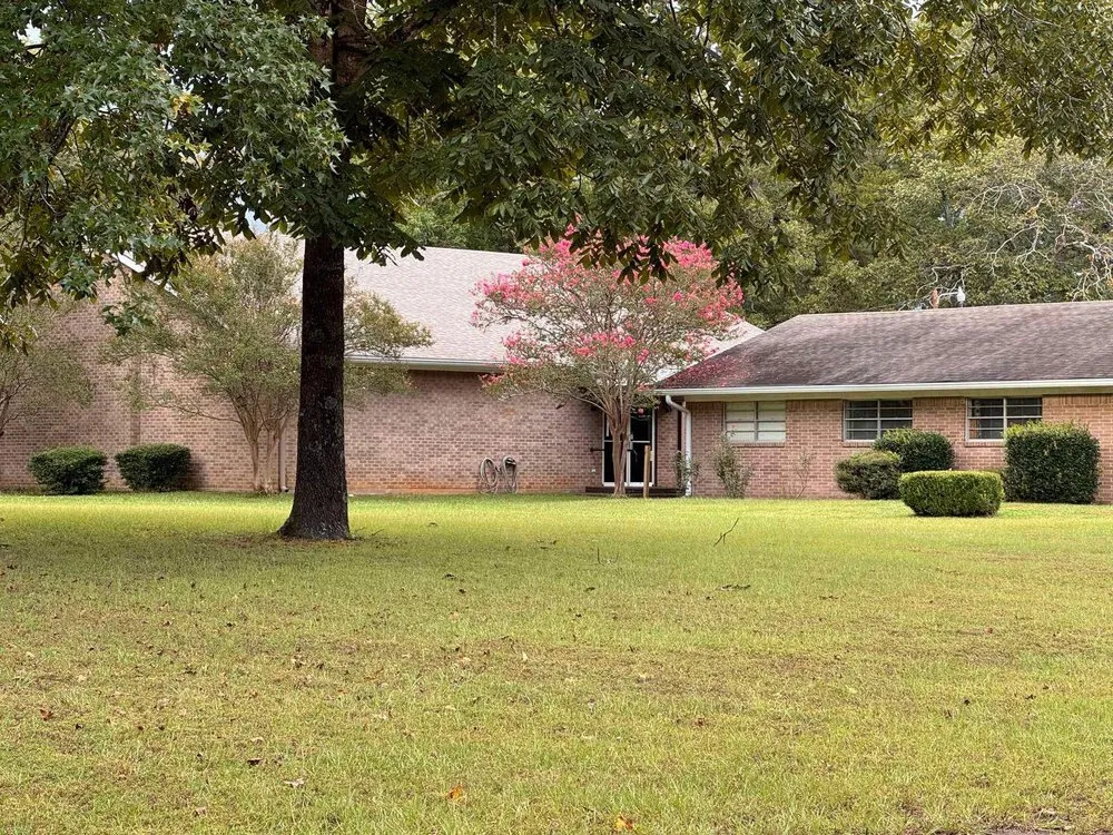 Affordable lawn mowing service experts serving Nacogdoches, TX - Kingdom Lawncare