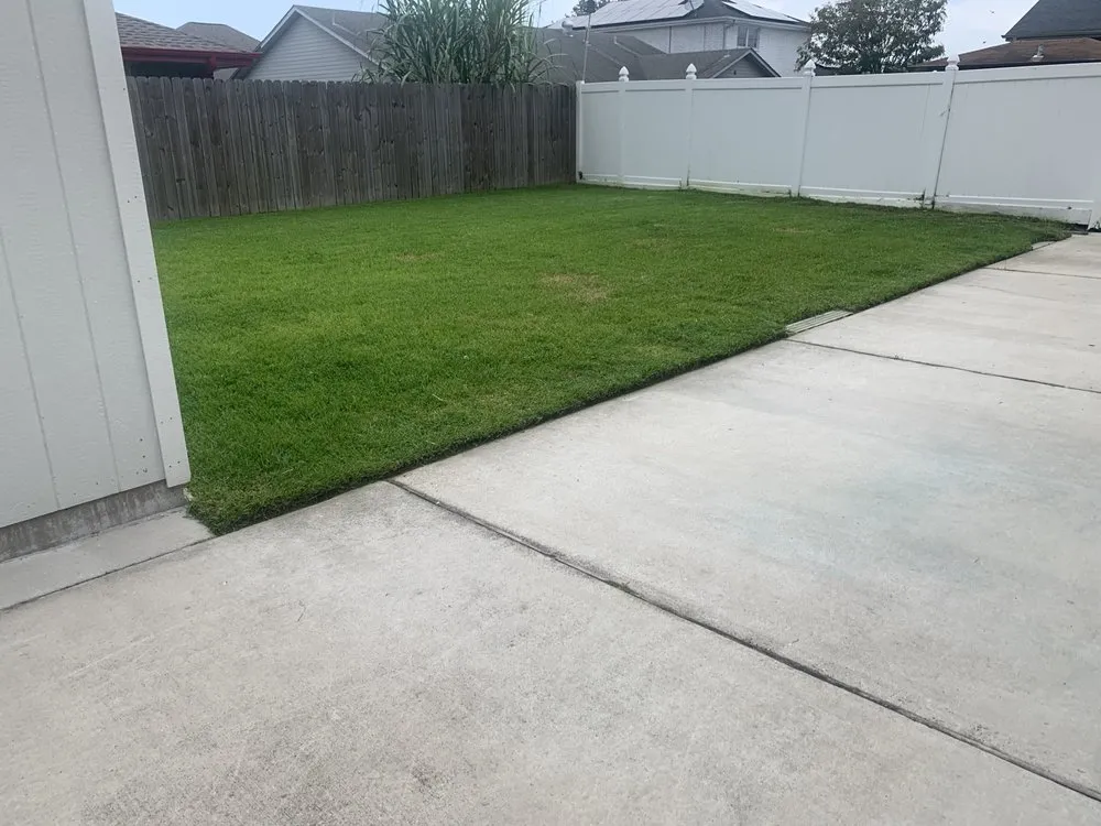 Local garden landscaping with custom design in Chalmette, LA by KingdomCuts Landscaping Maintenance and Lawn care