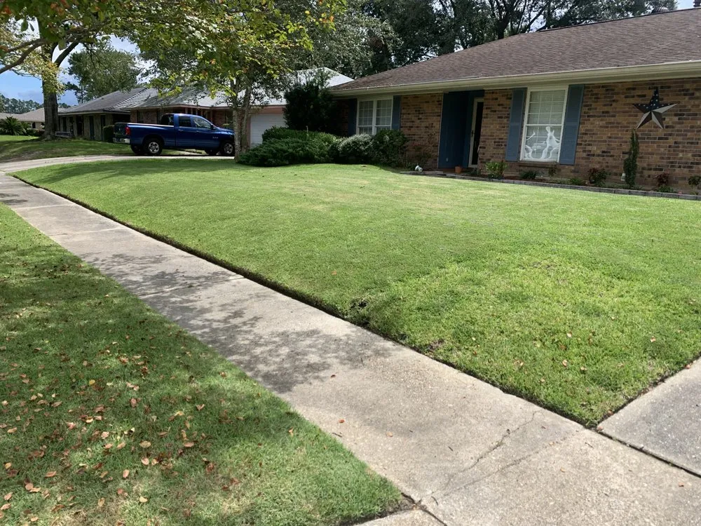 Trusted lawn care service experts serving Chalmette, LA - KingdomCuts Landscaping Maintenance and Lawn care