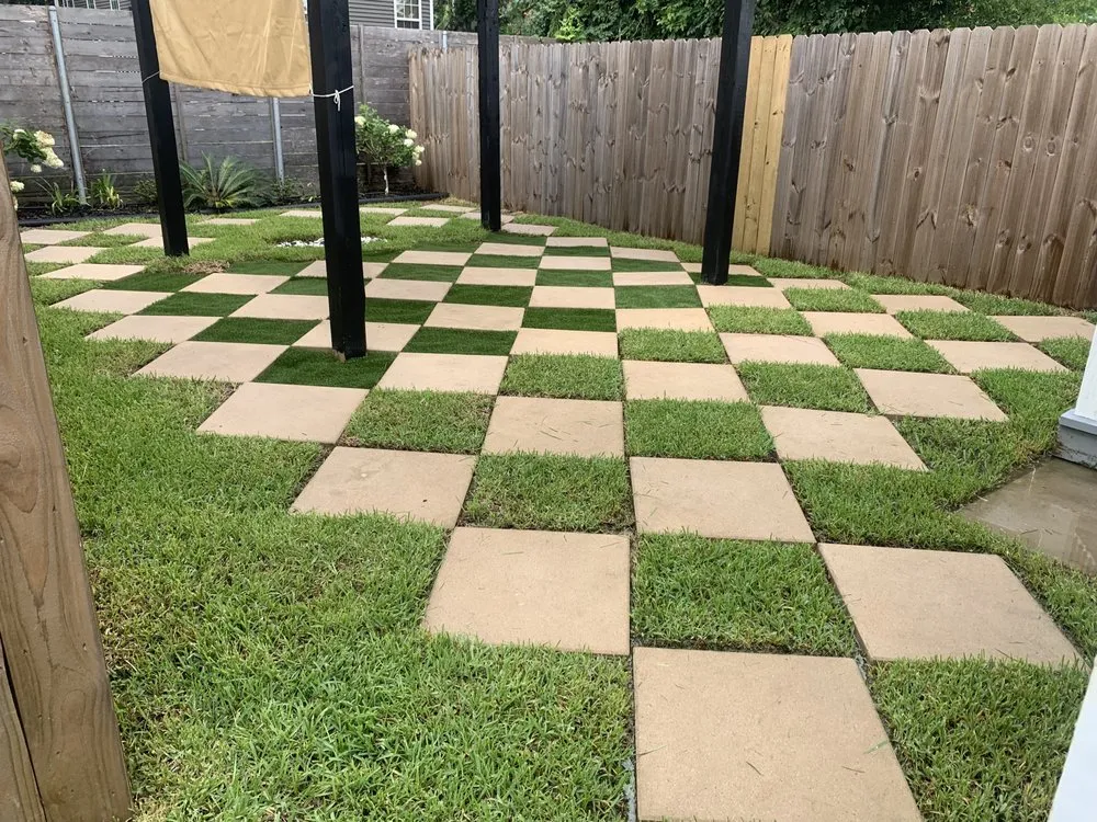 Professional lawn care service in Chalmette, LA - KingdomCuts Landscaping Maintenance and Lawn care
