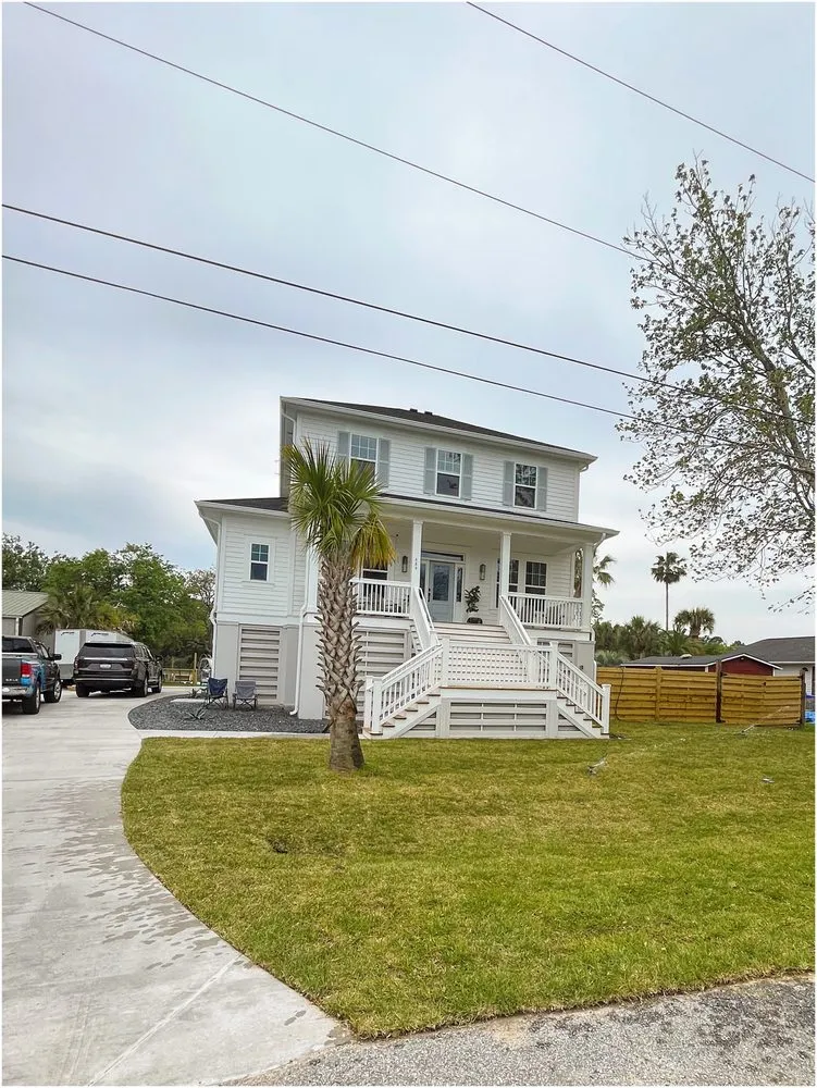 Reliable lawn care service experts serving Charleston, SC - Kingfisher Exterior Contractors