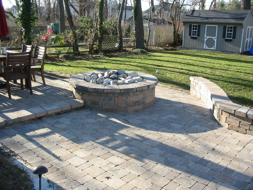 Custom yard cleanup service in Wall, NJ by Kingman Turf & Landscape