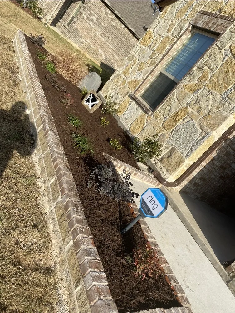 Professional garden landscaping for outdoor upgrades across Denton, TX - Kingreen Services