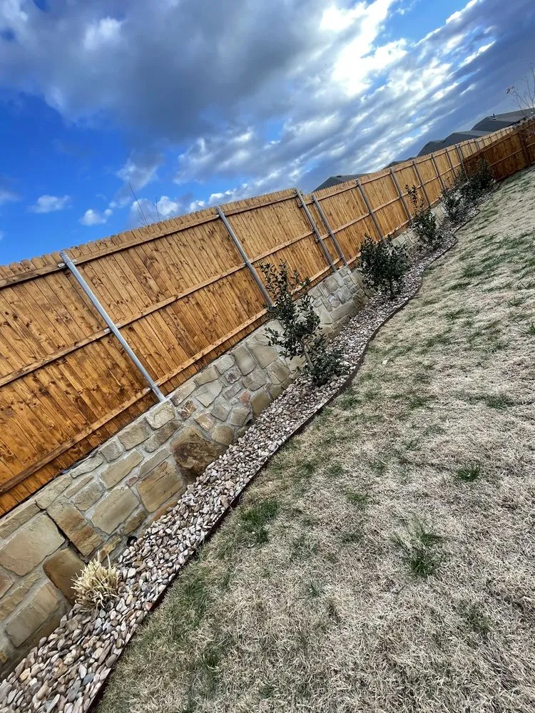 Professional yard maintenance experts serving Denton, TX - Kingreen Services