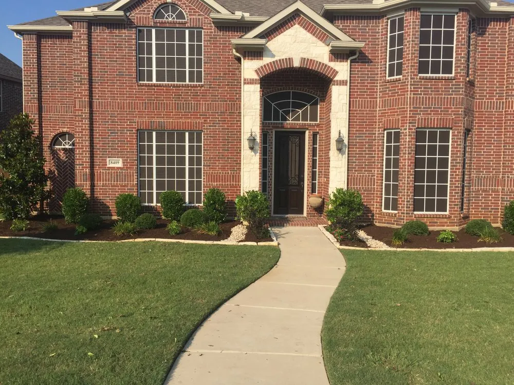 Affordable lawn care service experts serving Denton, TX - Kingreen Services