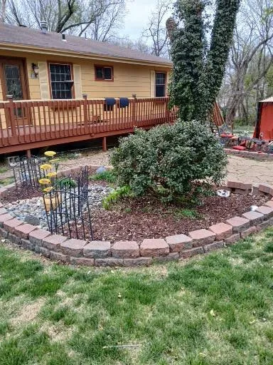Trusted outdoor landscaping for residential properties across Kansas City, KS - Kingrose Landscaping